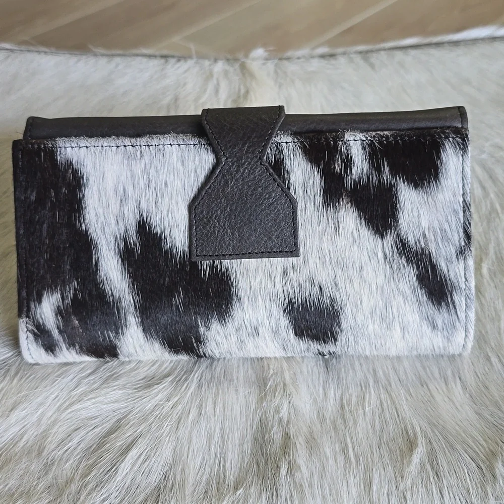 Cowhide Leather Wallet - Picture 2 of 13